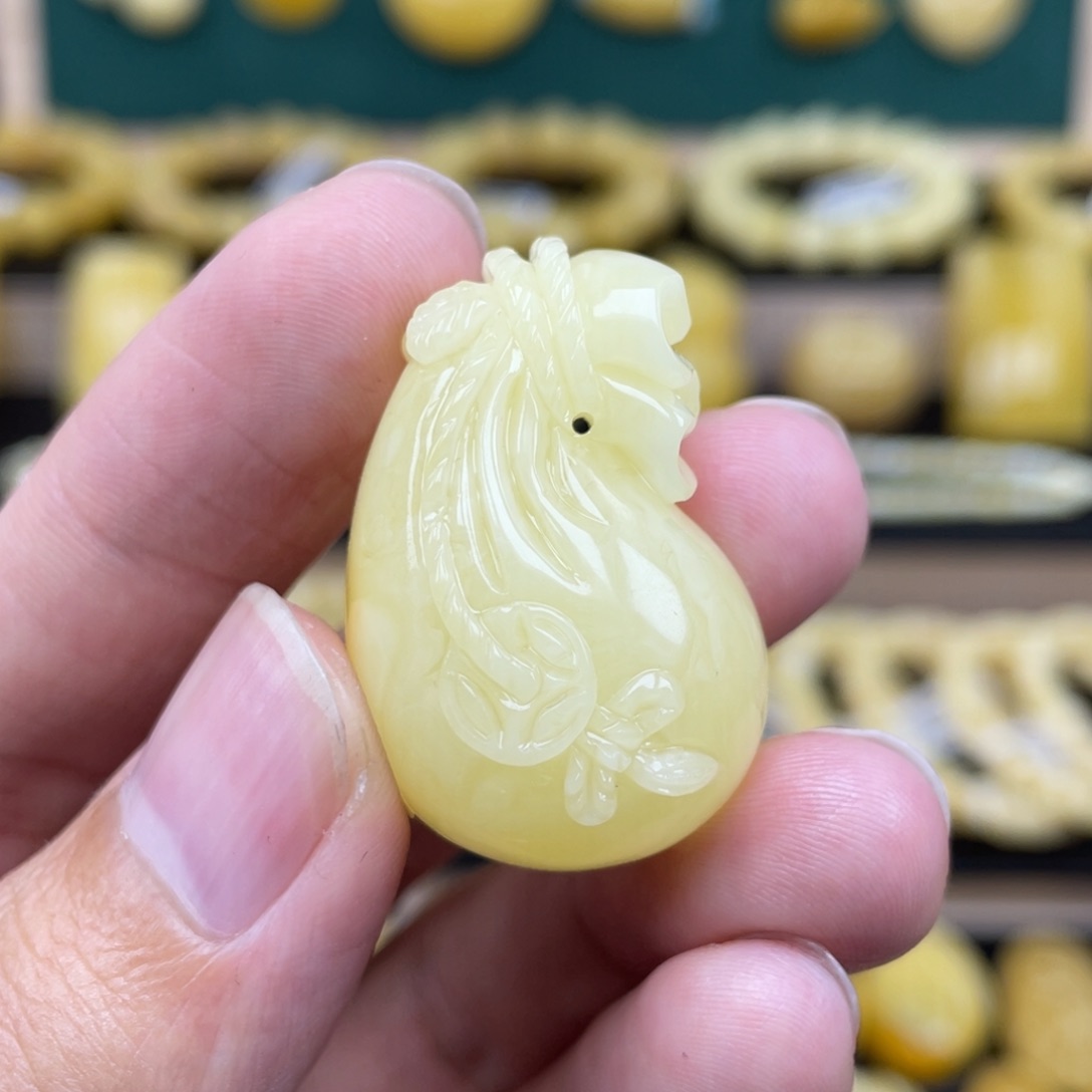 琥珀裸石未镶嵌琥珀蜜蜡