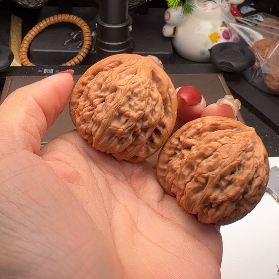 文玩核桃吊坠滢虎头王41