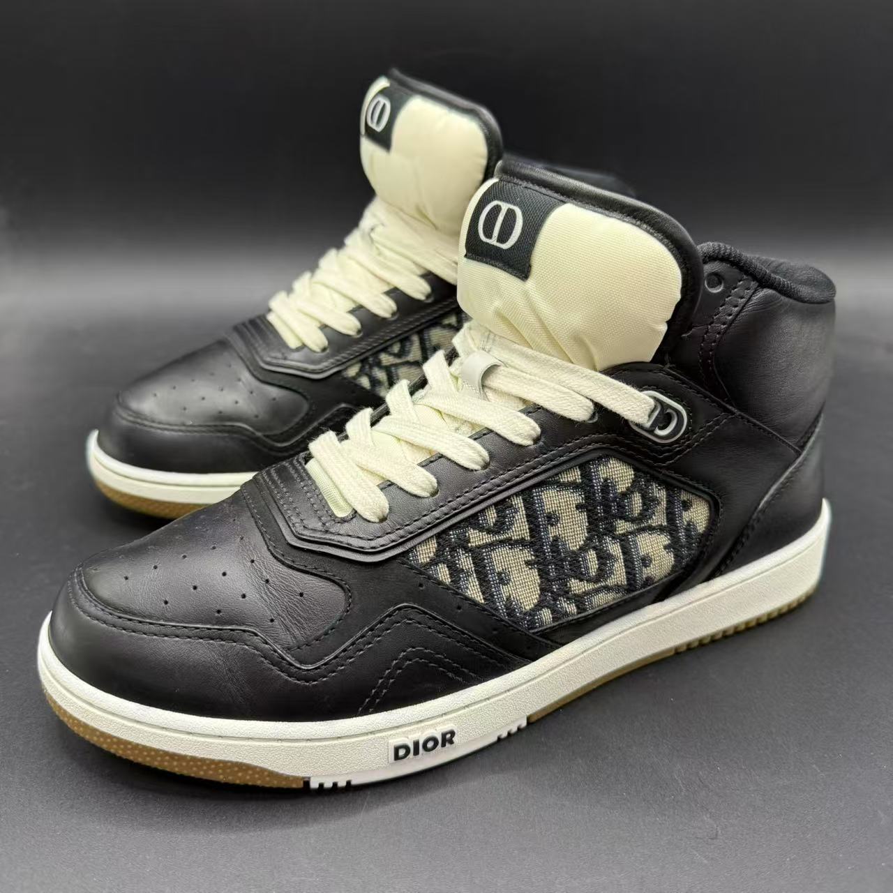 95新 DIOR/迪奥 男士黑色老花休闲时尚百搭高帮板鞋 40欧码 YG00