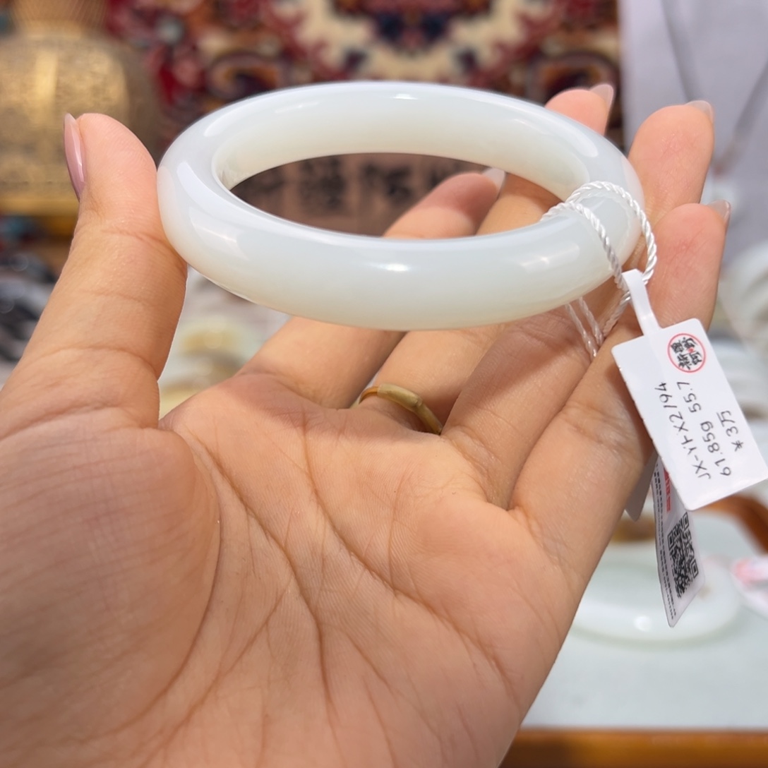 和田玉未镶嵌手镯新疆和田玉