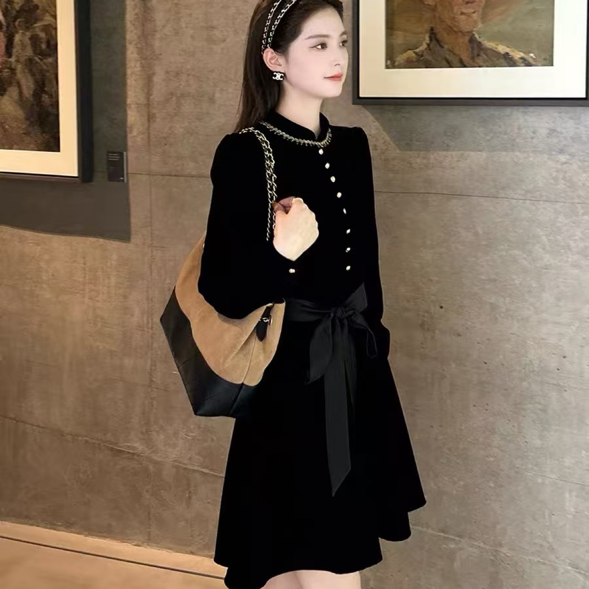 秋季法式小香风黑色丝绒连衣裙女2025新款绝美赫本风气质收腰短裙