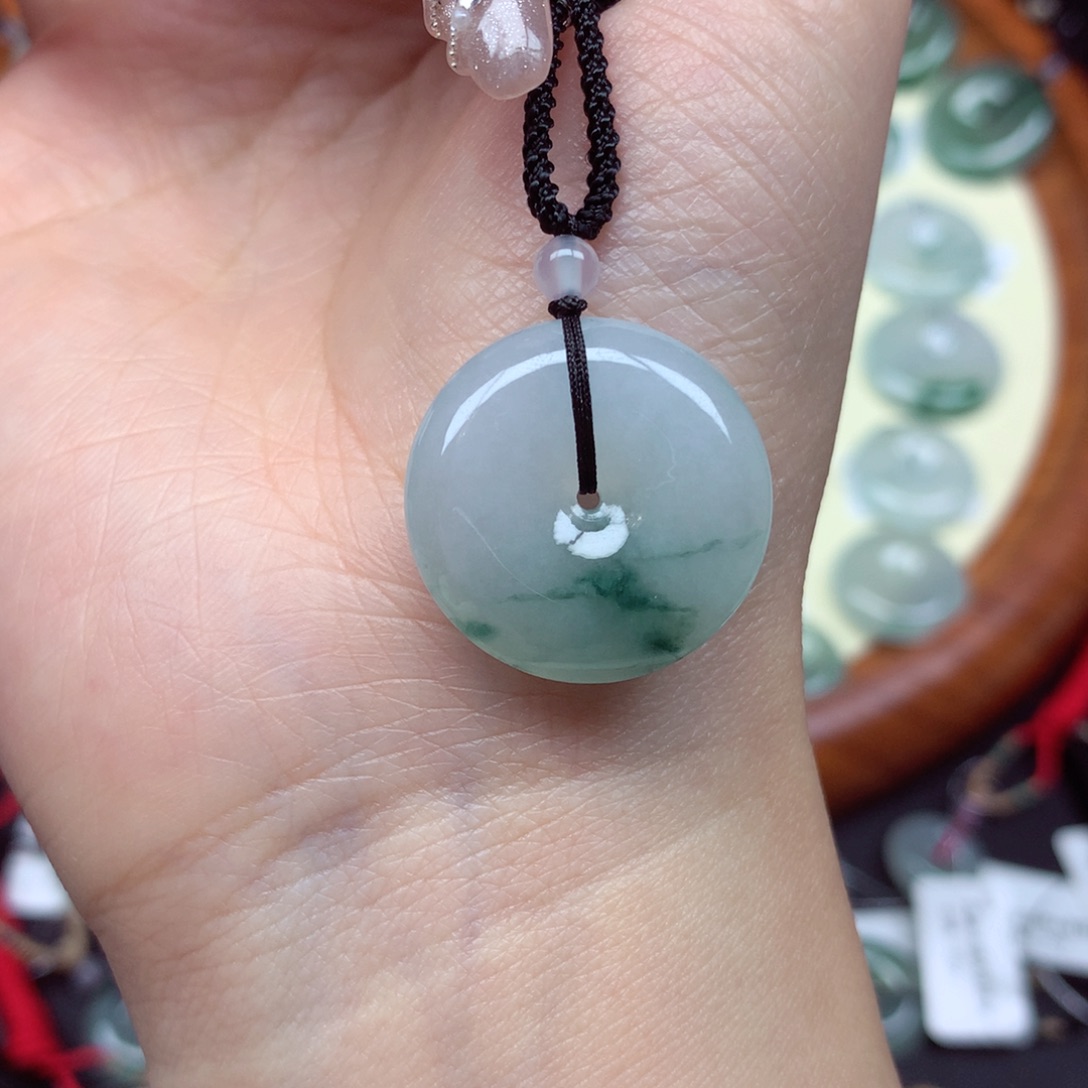 翡翠未镶嵌颈饰吊坠22.9/5.6mm