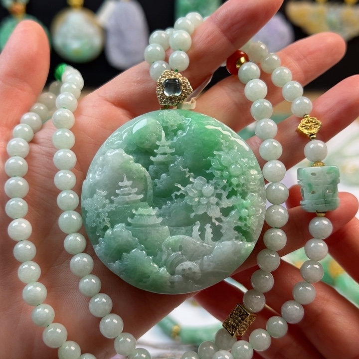 翡翠未镶嵌颈饰吊坠