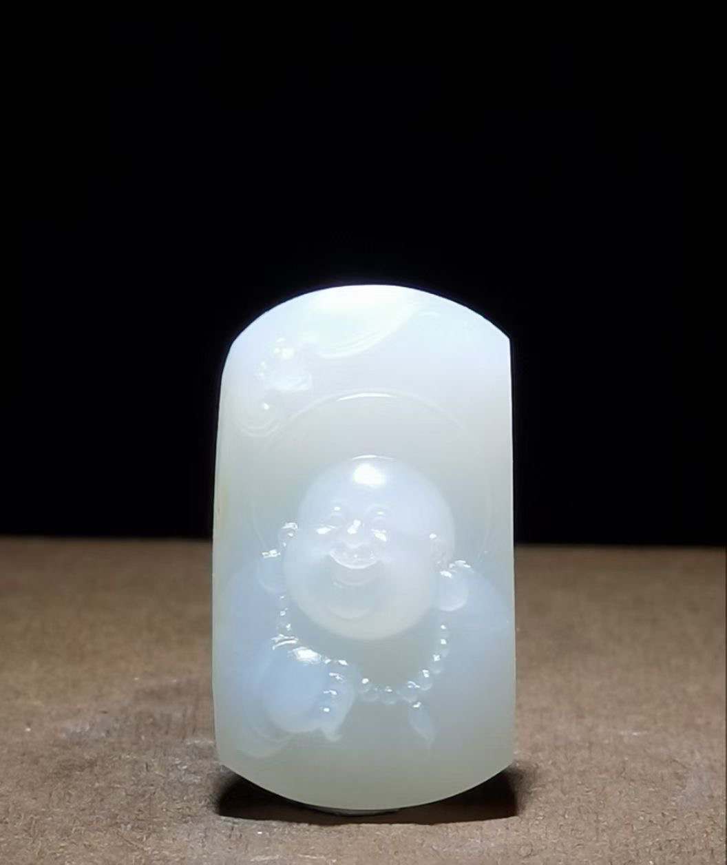 精品新疆和田玉白玉（留皮）佛吊坠挂件 高白细腻油润精致29*17*7MM