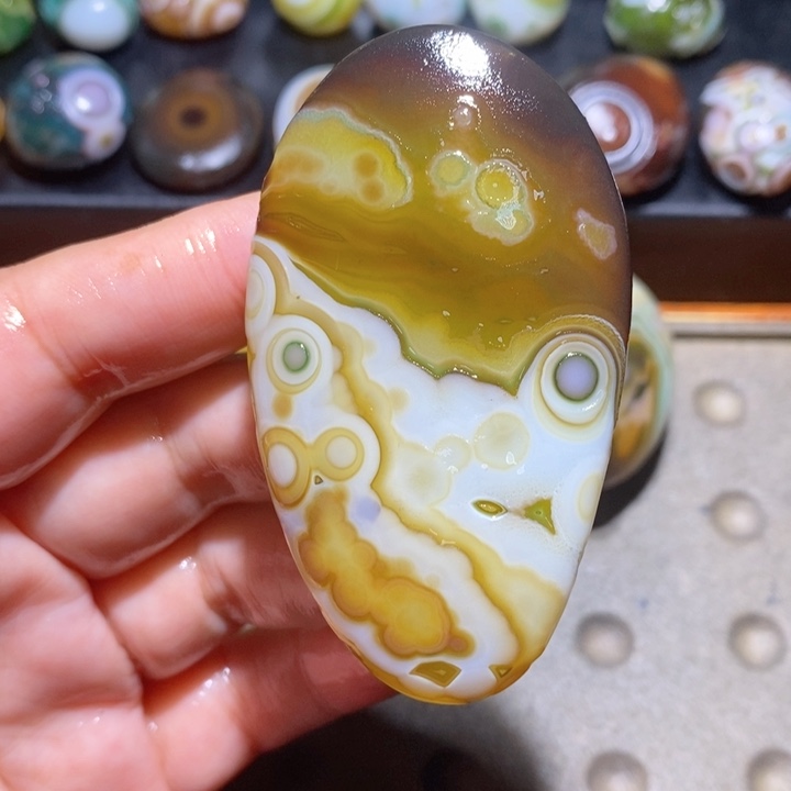 未镶嵌玛瑙/玉髓珠宝半成品35