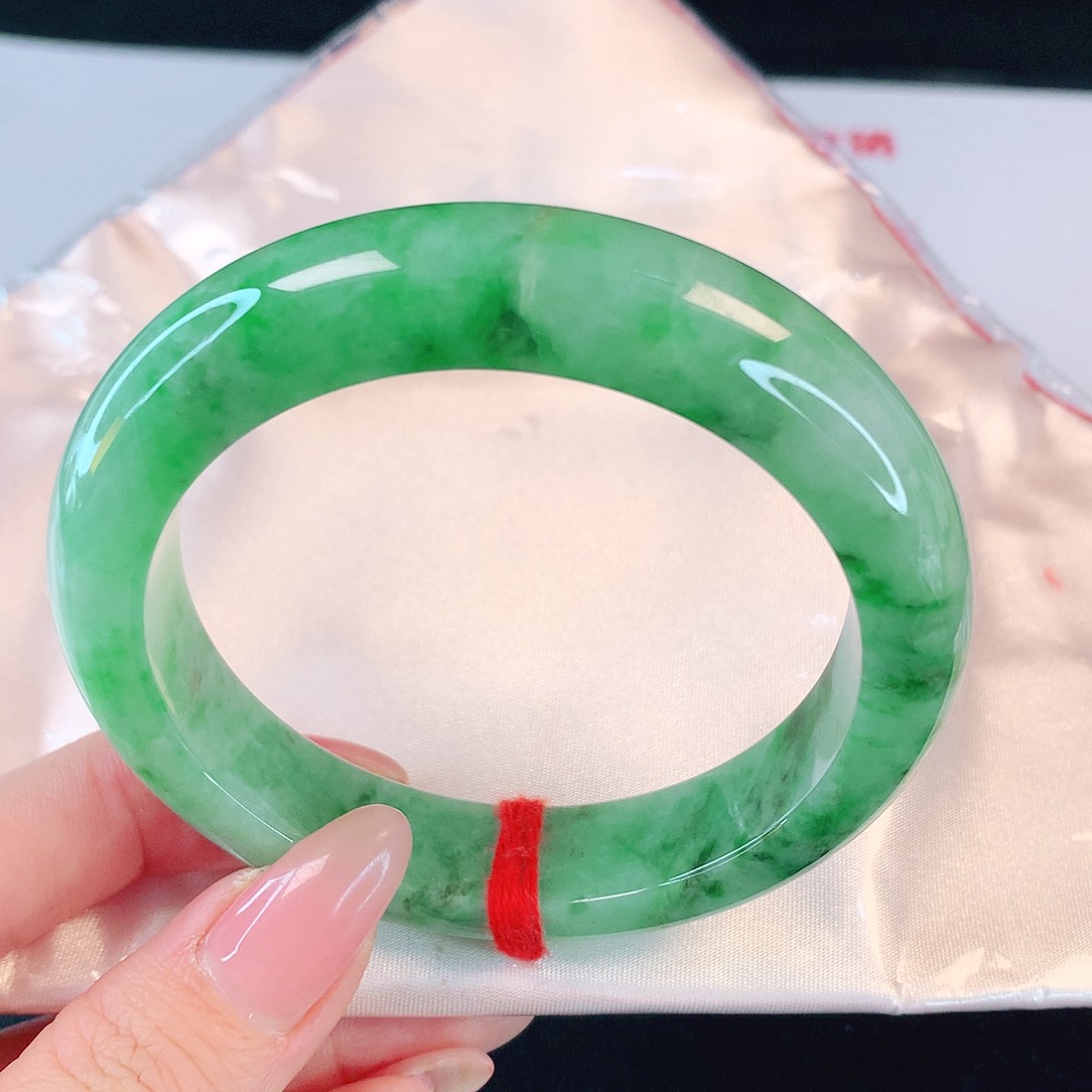 翡翠手镯未镶嵌R****了59圈口