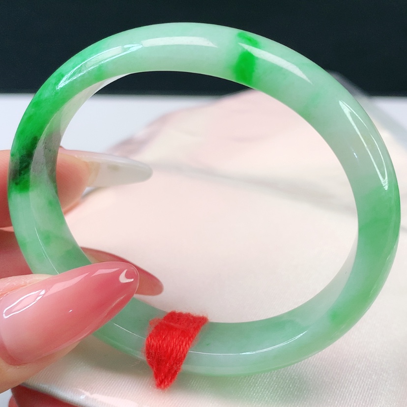 【闪购商品】未镶嵌手镯翡翠天然翡翠8316贵妃