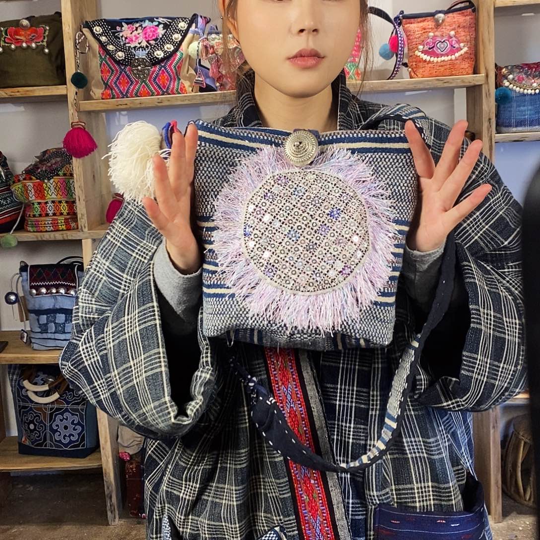 织绣手工制作包包