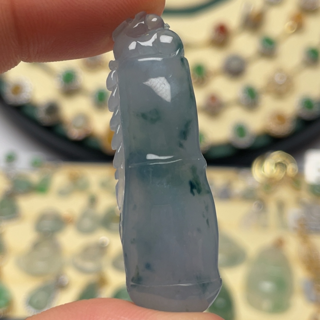 翡翠颈饰未镶嵌纯天然缅甸翡翠