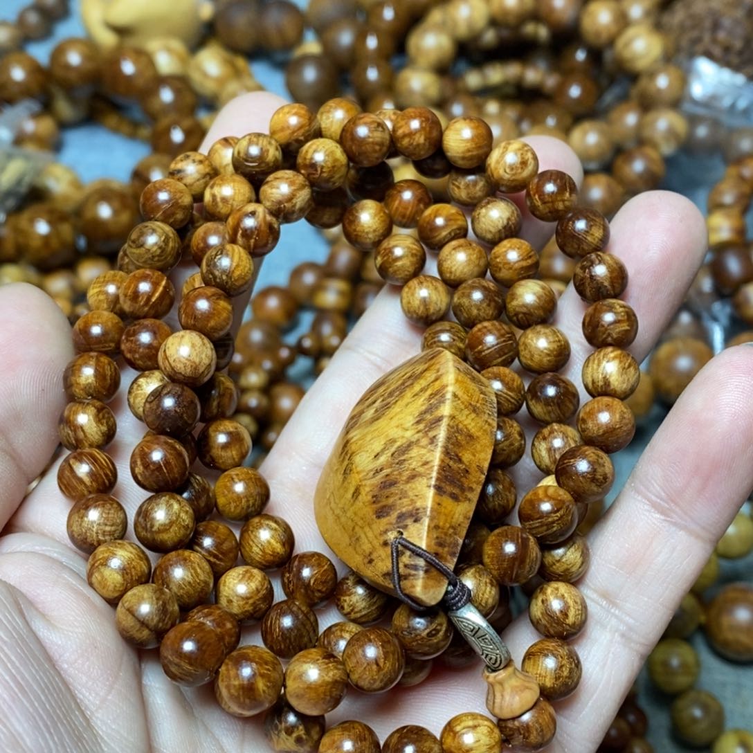 柏木（崖柏）无事牌0.8骨料蚂蚁腿