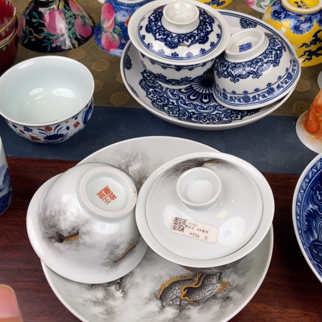 陶瓷艺术家的作品是一