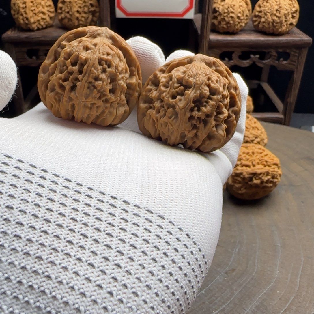 文玩核桃吊坠42团子