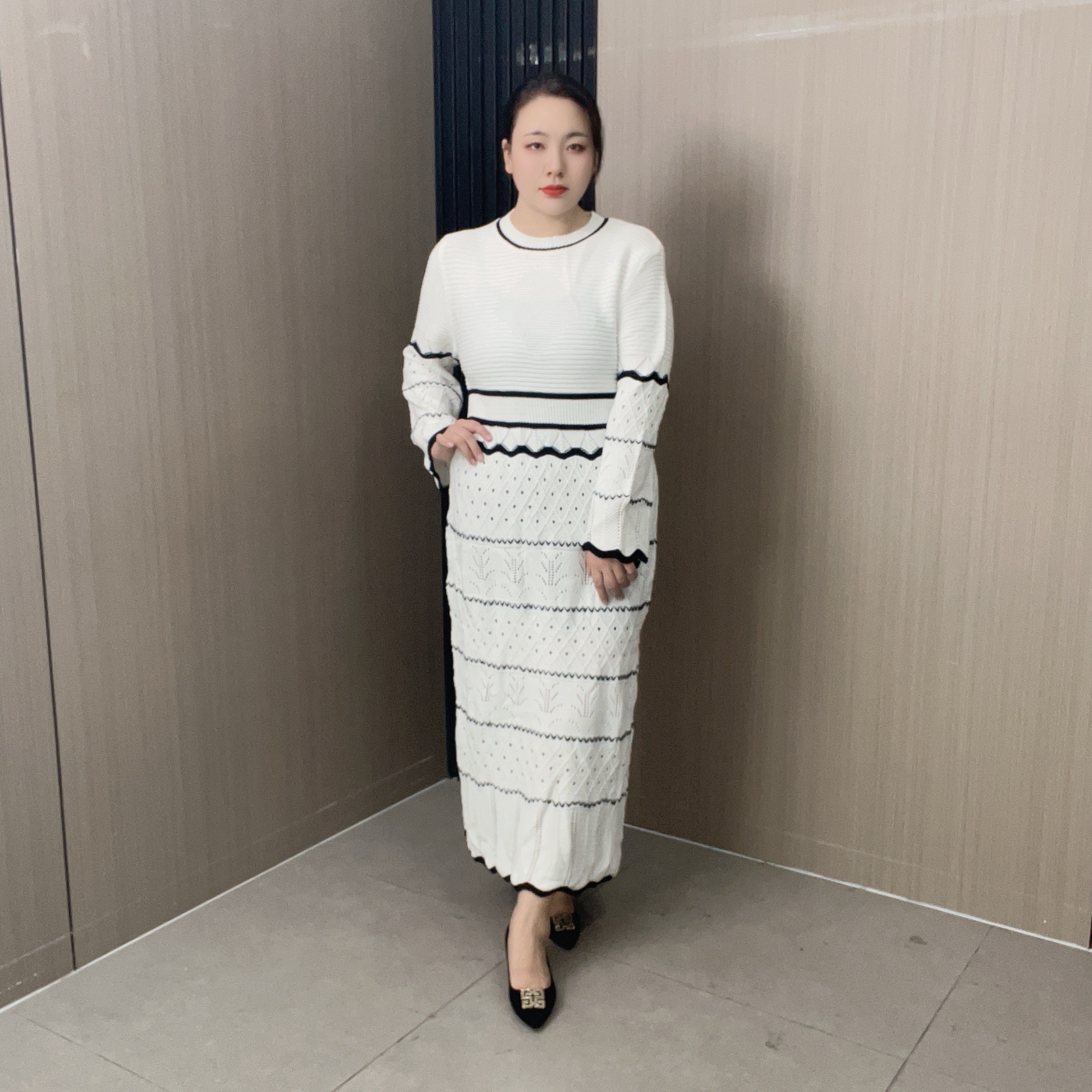 【欣欣严选0079】仙女风慵懒风时尚套装秋冬小香风时尚中长款黑条纹