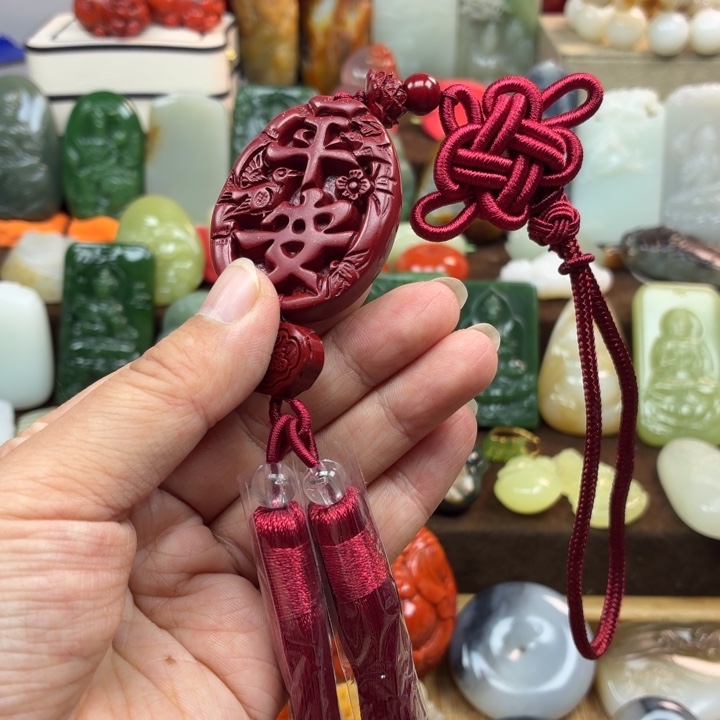 过***客南红玛瑙合金颈饰