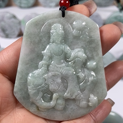 翡翠颈饰未镶嵌普贤菩萨福利
