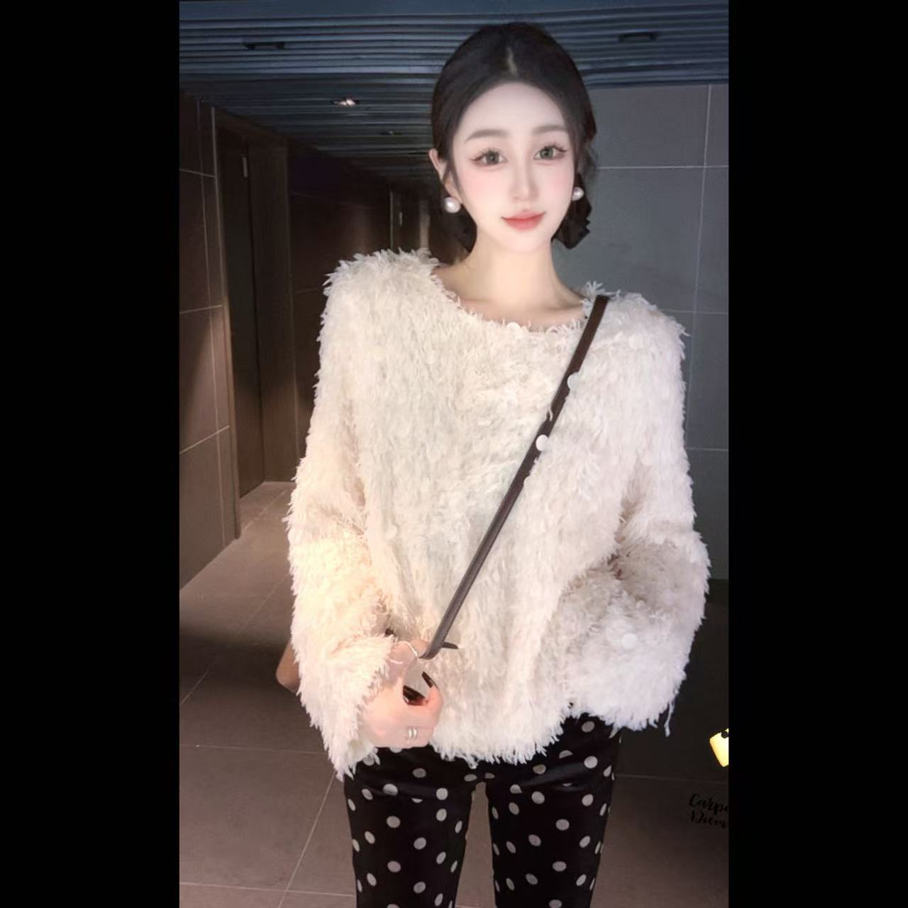 TANMEI 高级感小众圆领羽毛亮片上衣