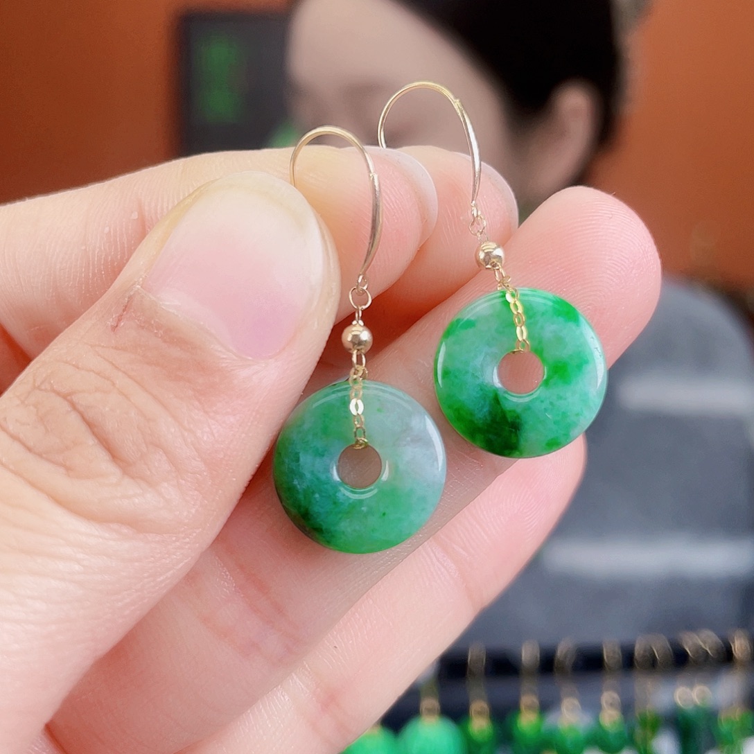 翡翠18K金镶嵌耳饰