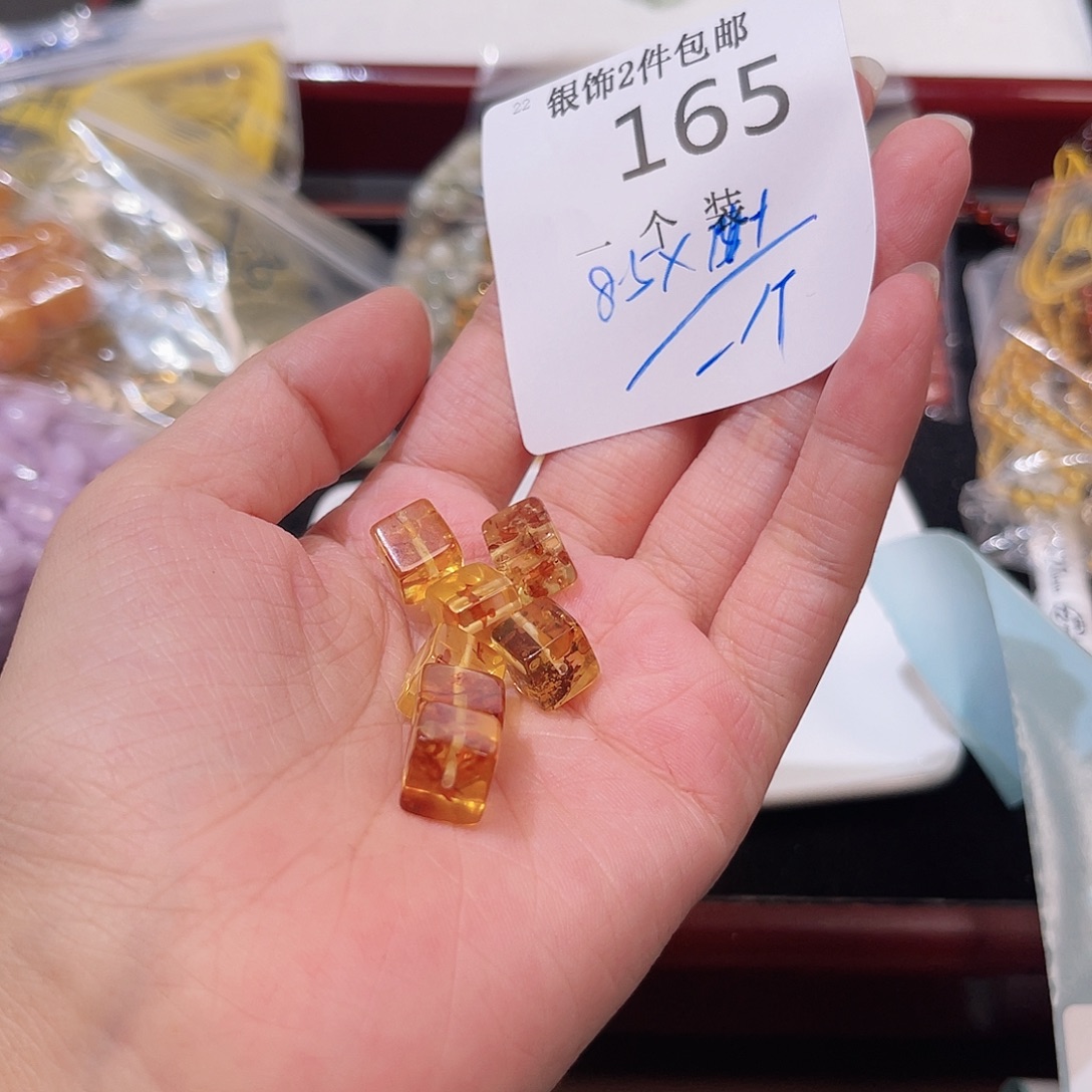 未镶嵌珠宝半成品水晶165 。         
