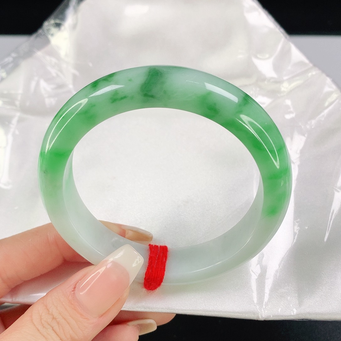 翡翠手镯未镶嵌1011翡翠