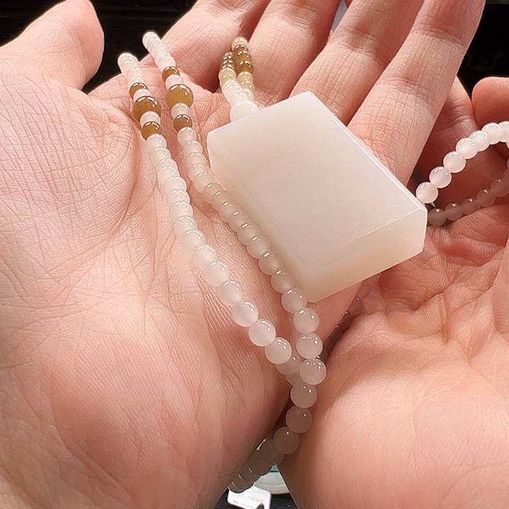 安***ﾞ和田玉未镶嵌颈饰