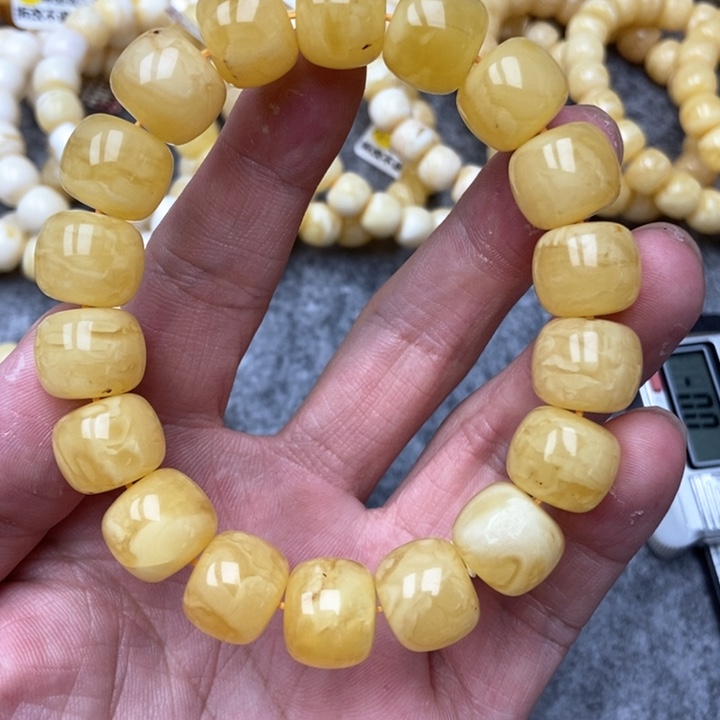 琥珀未镶嵌珠宝奇石18