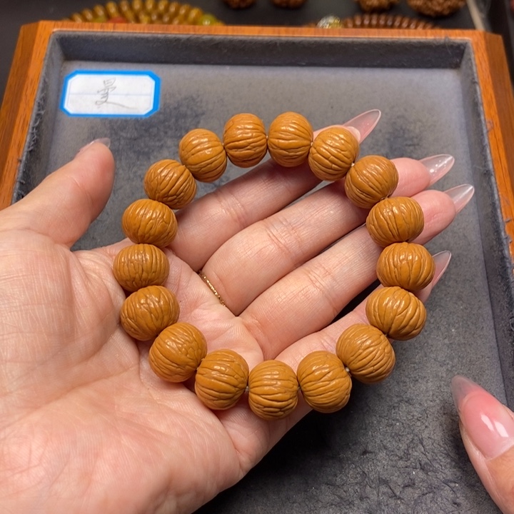 猴头核桃吊坠菩提