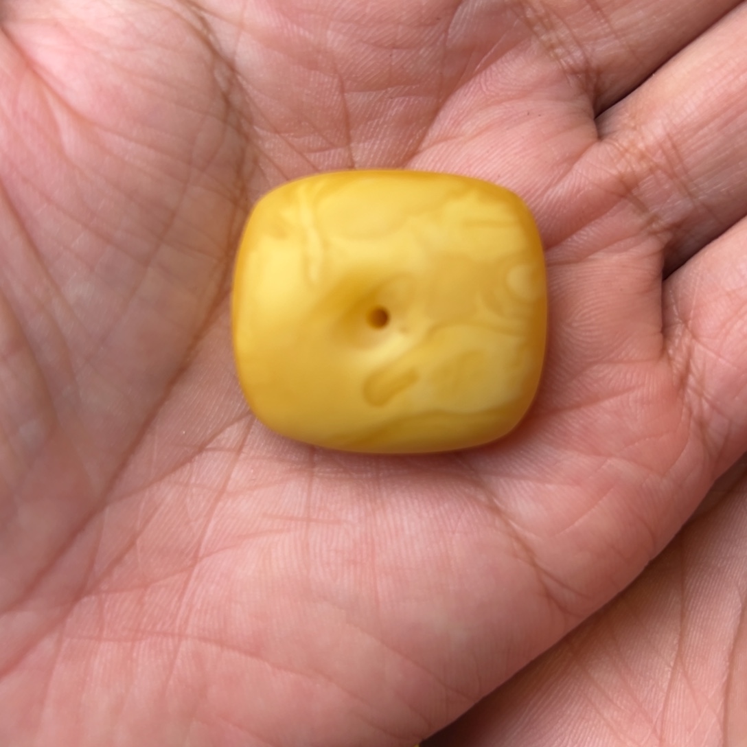 蜜蜡未镶嵌吊坠(不含链)