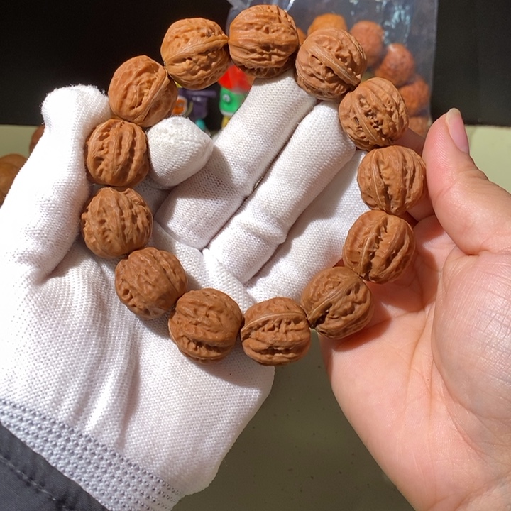 手串文玩核桃……26