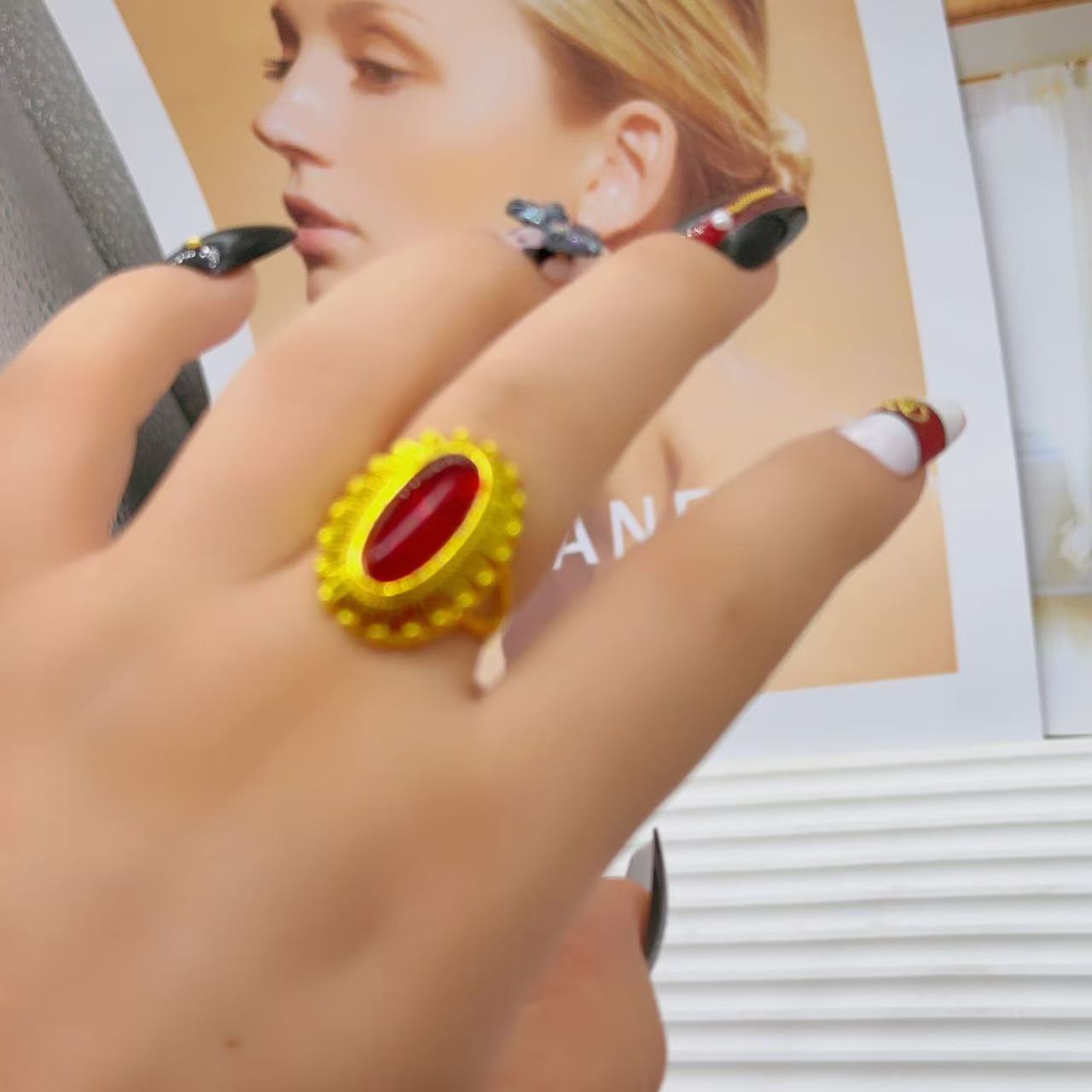 铜合金戒指 红色铜合金精致耳环复古气质经典时尚轻奢男款2005