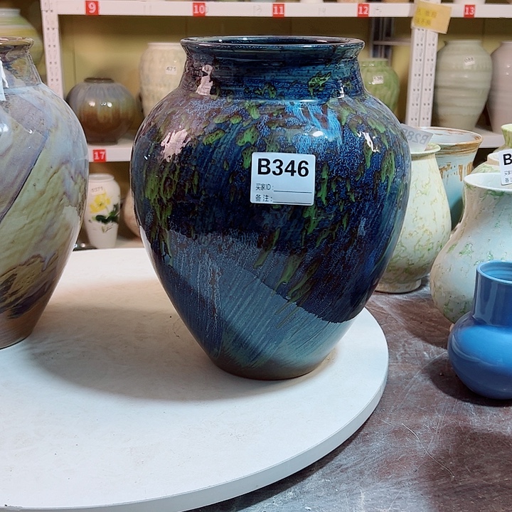 張****白泥花瓶高32口13。346