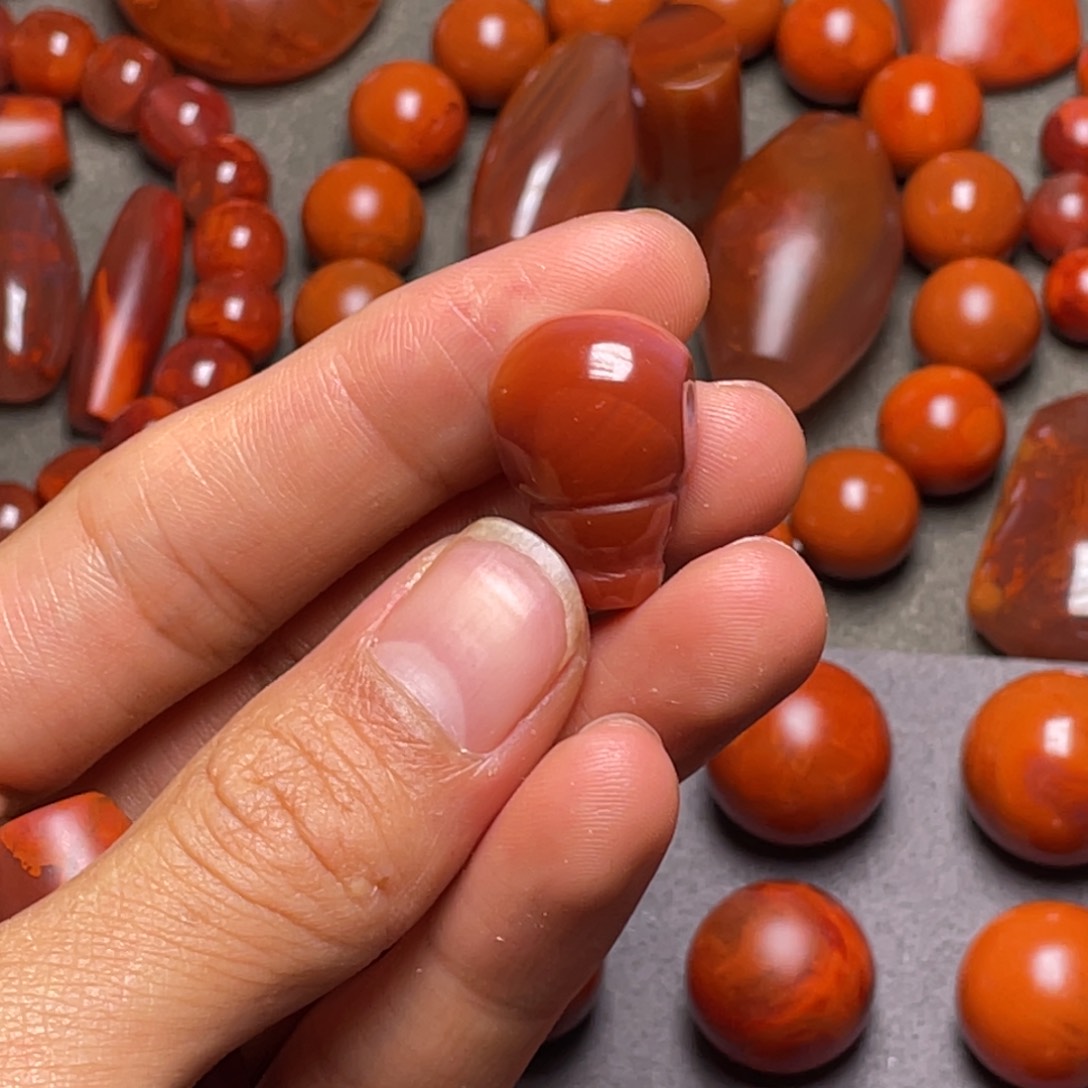 米***奥南红玛瑙南红未镶嵌天然原矿南红三通14.5×21.8毫米