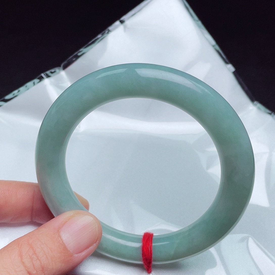 翡翠手镯未镶嵌57圈