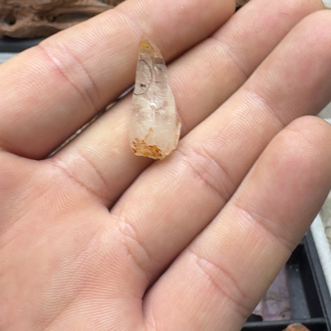 宇***记石材马岛油胆水晶