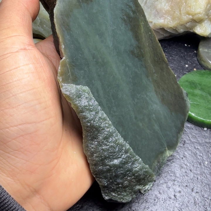 和田玉（糖玉）未镶嵌珠宝奇石