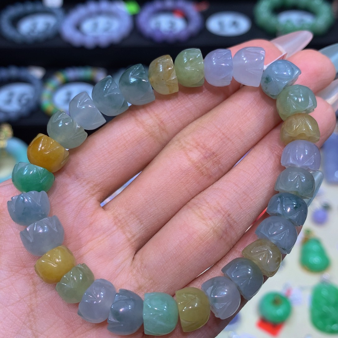 翡翠未镶嵌颈饰翡翠9