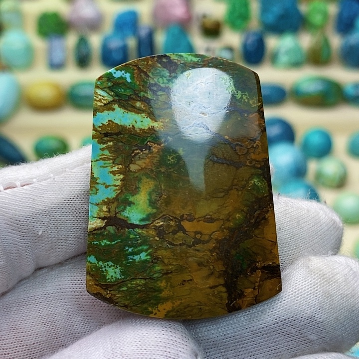 绿松石配饰未镶嵌