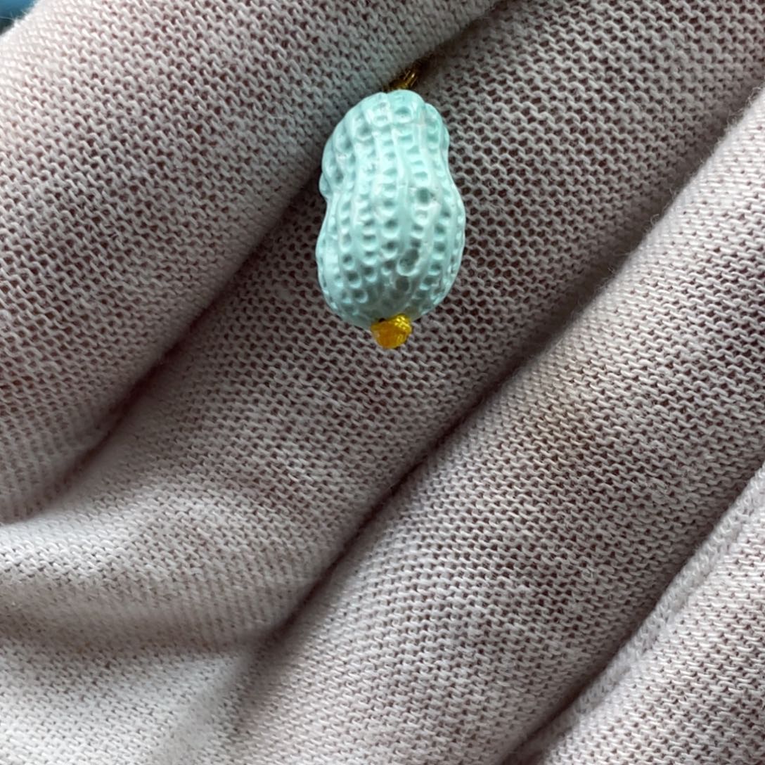 绿松石未镶嵌挂件