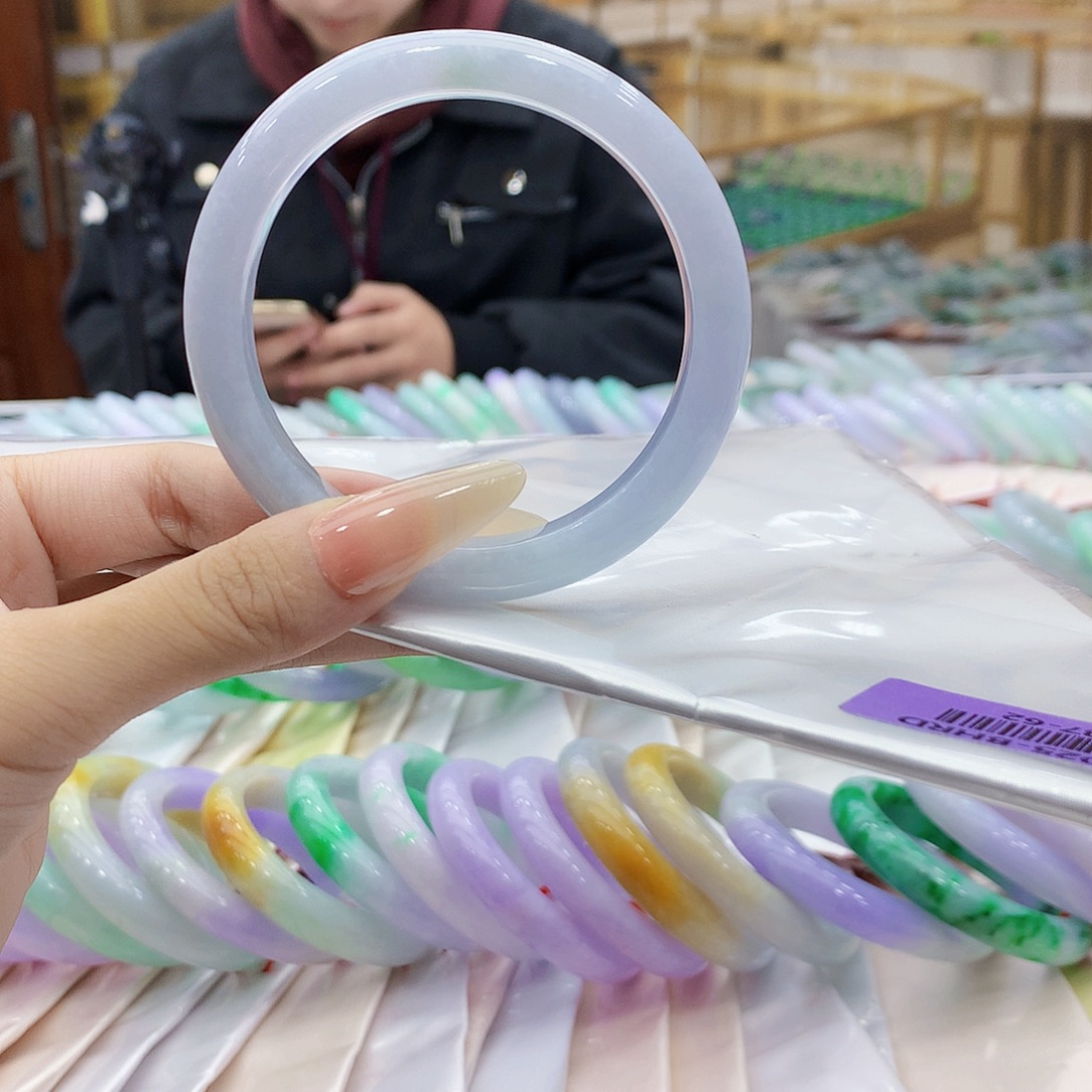 翡翠未镶嵌手镯bbb