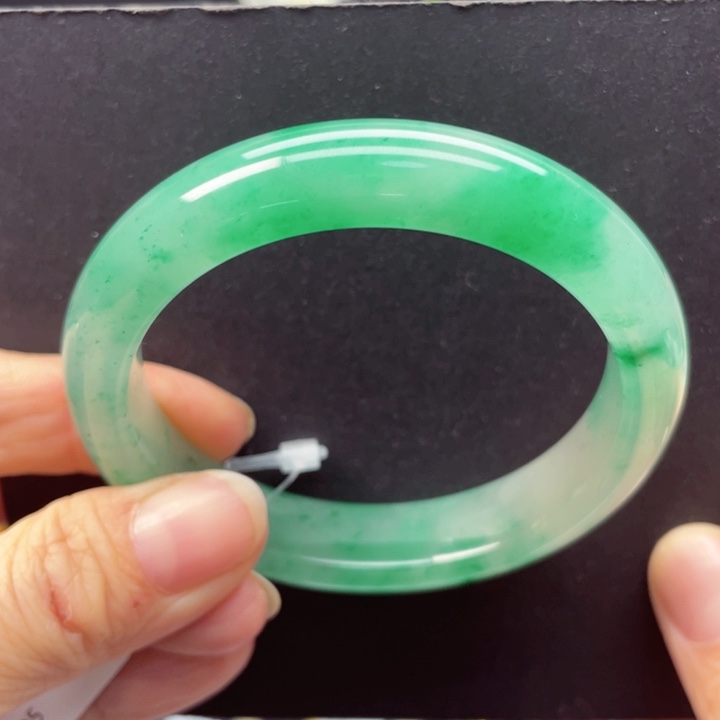 石英质玉手镯未镶嵌54-55