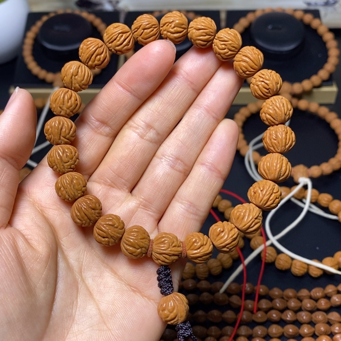 C****手串桃核秦岭文玩桃核手持
