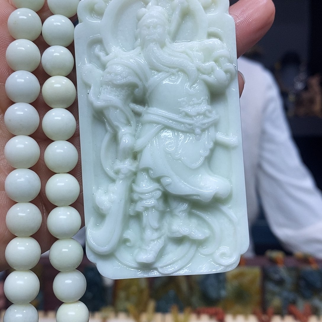 未镶嵌岫玉挂件吊坠