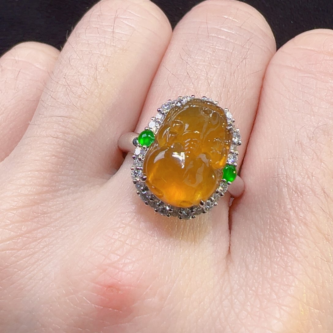 翡翠戒指18K金镶嵌戒指