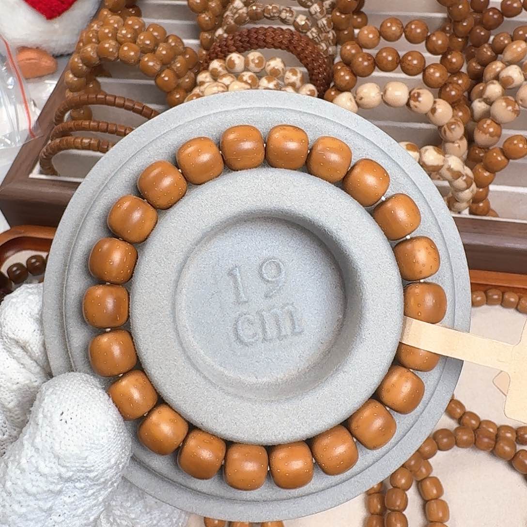 子****乐子非鱼老板实心A5高货卡10.5