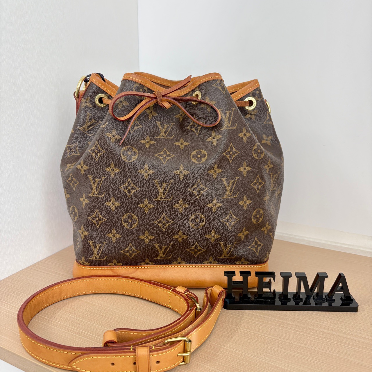 95新 LouisVuitton/路易威登 13264823 LV抽绳水桶中号 25*26