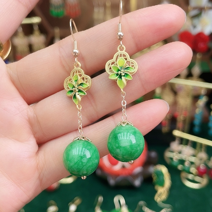 石英质玉耳钉合金