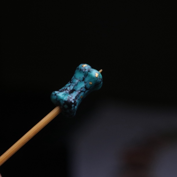 绿松石雕刻骨头尺寸7.3×12