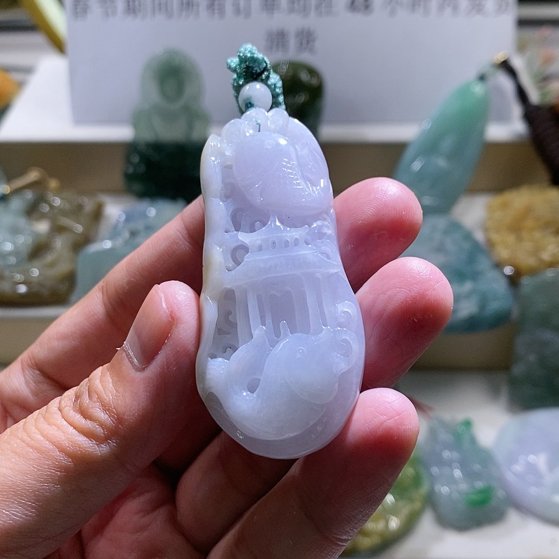 【闪购商品】翡翠颈饰未镶嵌鱼跃龙门