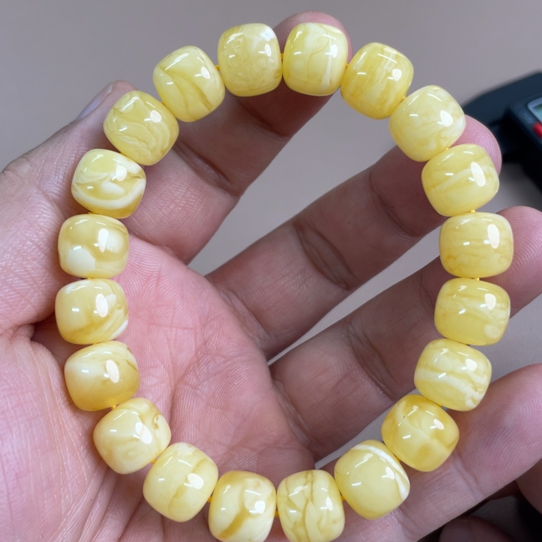 琥珀裸石未镶嵌11700000000