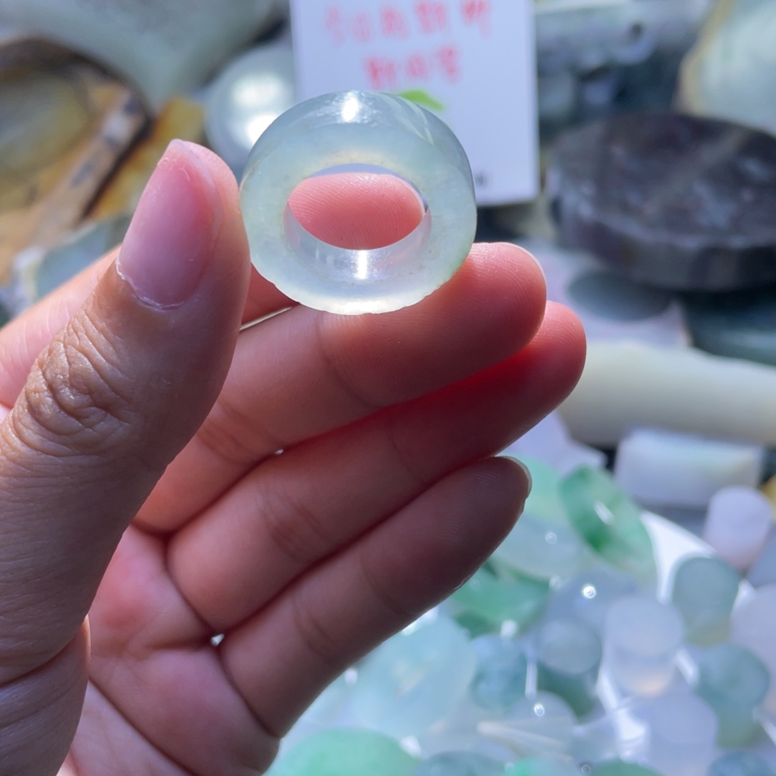 定制翡翠未镶嵌戒指