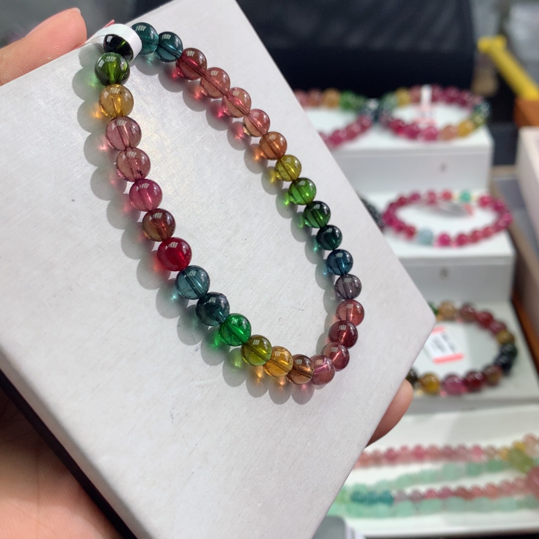 碧玺手链未镶嵌       6.3mm。   